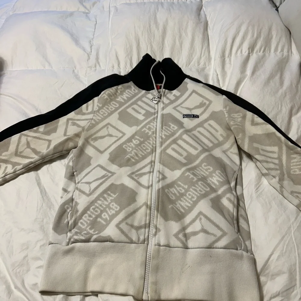 Puma jacket - Picture 1 of 2